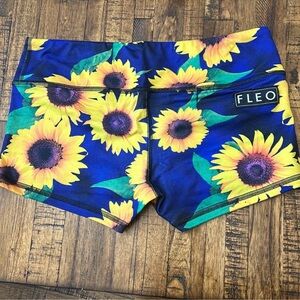Fleo Women's Athletic Shorts with Sunflower Print